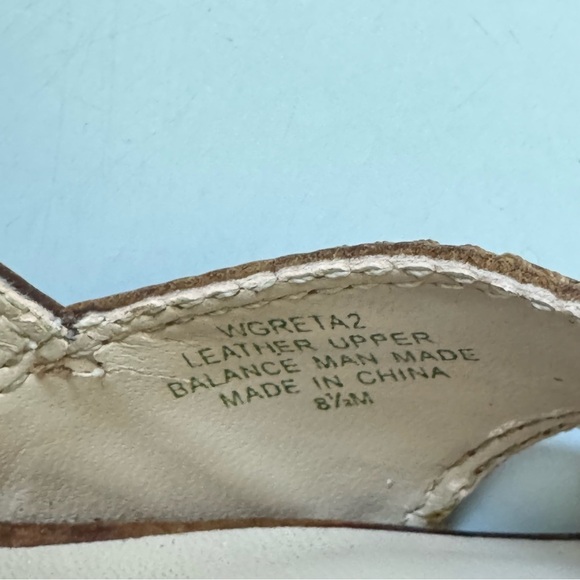 Brown Stiletto Heels with Platform and Slingback - Picture 8 of 8